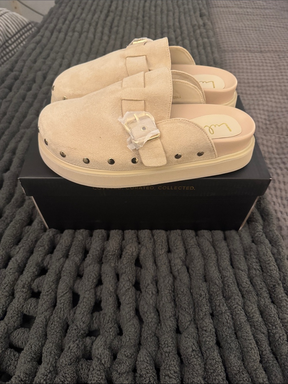 Lulus Clogs - Picture 3 of 5